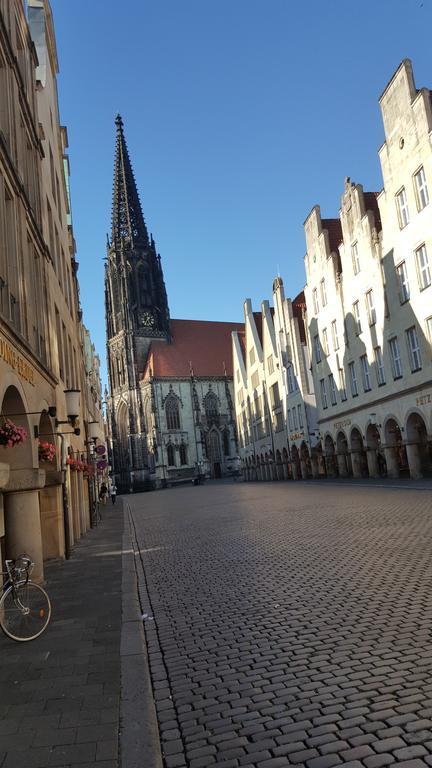 Muenstersdachstuebchen Munster (North Rhine-Westphalia) Exterior foto