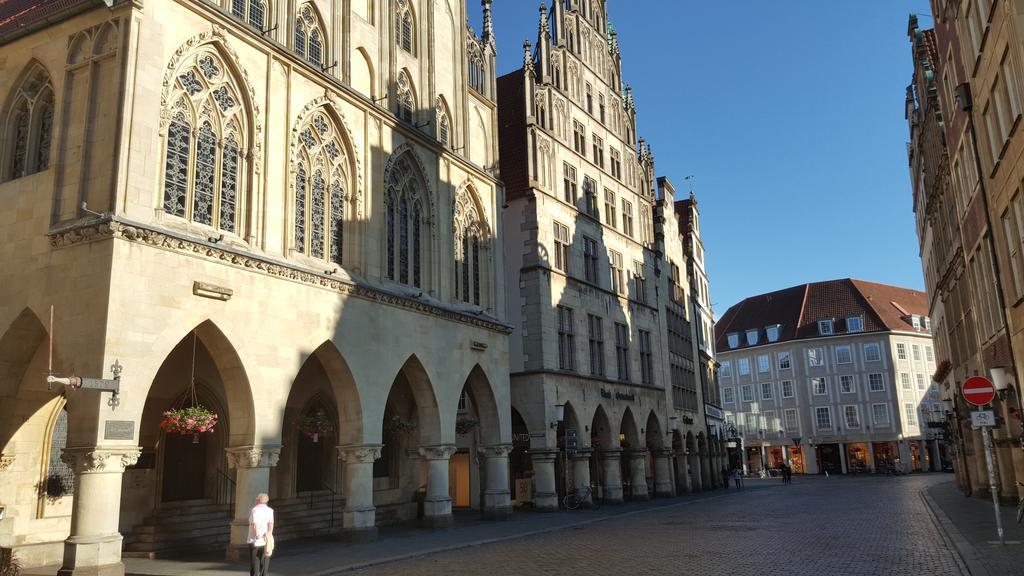 Muenstersdachstuebchen Munster (North Rhine-Westphalia) Exterior foto